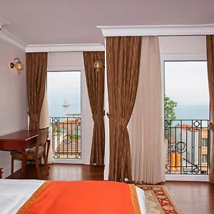 Aren *** Istanbul